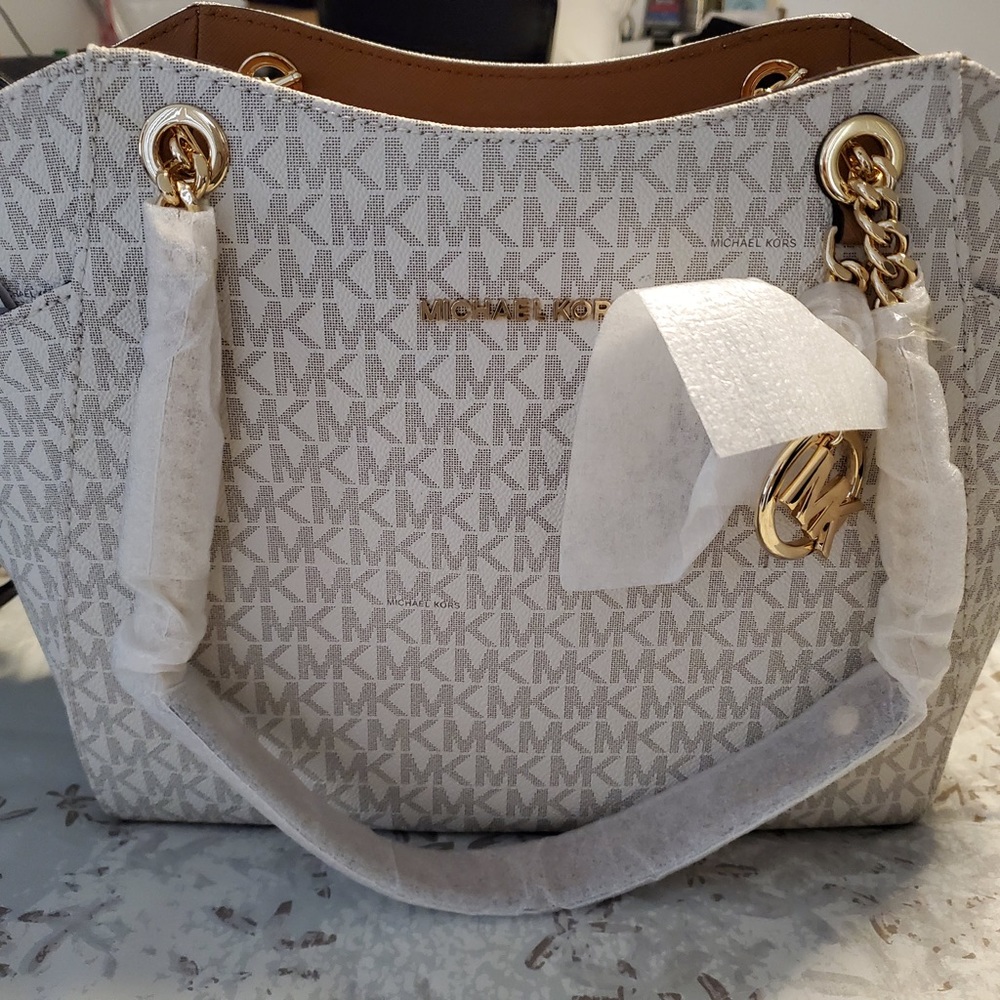 Michael Kors Saffiano Purse
